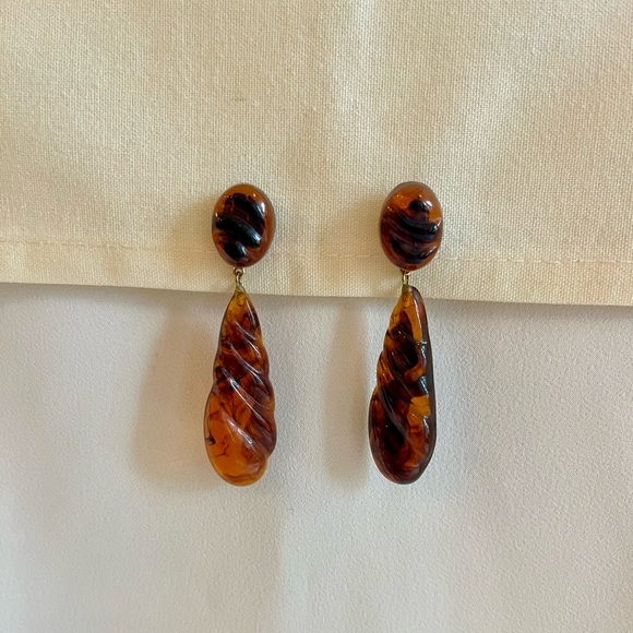 Tortoise Shell Earrings, Pierced - Picture 3 of 16